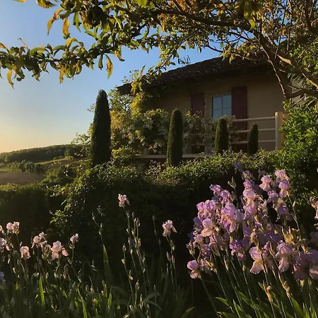 Le Parasol Rouge Holiday home